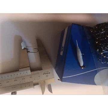vmc 9147  10-es aranyfejjel - 3 mm sárgaréz fej 3 db